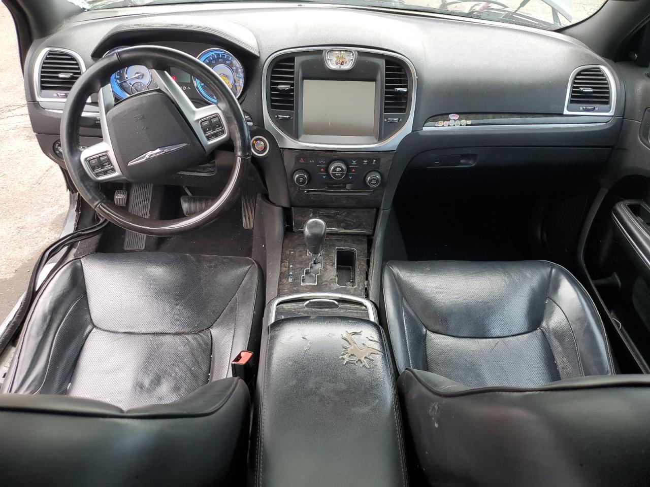 2011 CHRYSLER 300