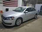 2014 VOLKSWAGEN Passat
