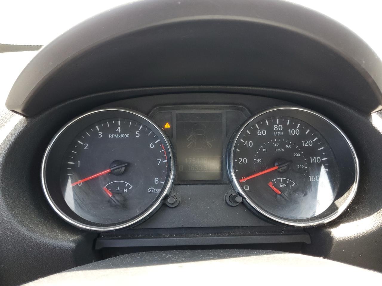 2011 NISSAN ROGUE