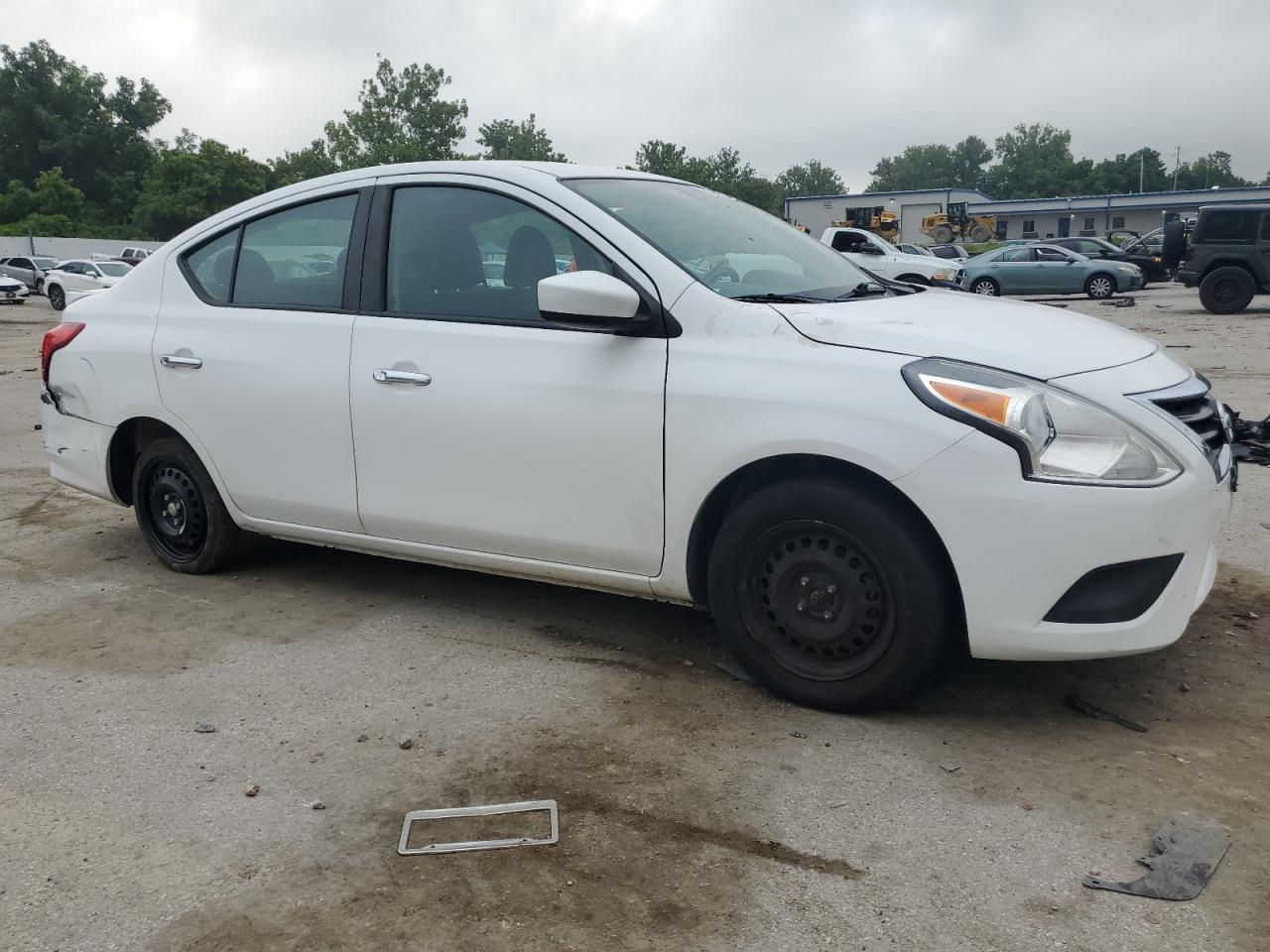 2019 NISSAN VERSA