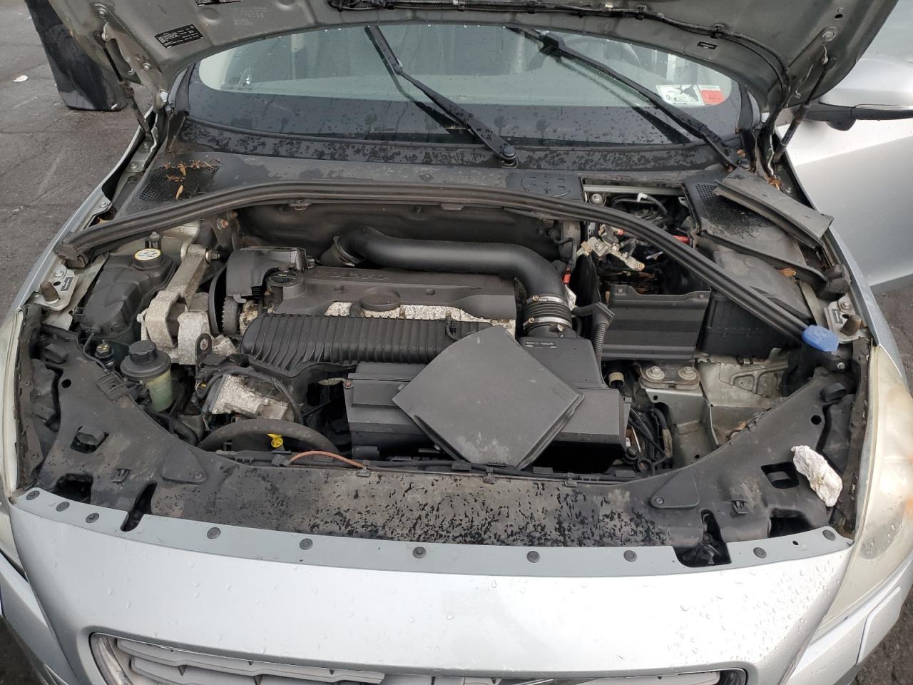 2013 VOLVO S60