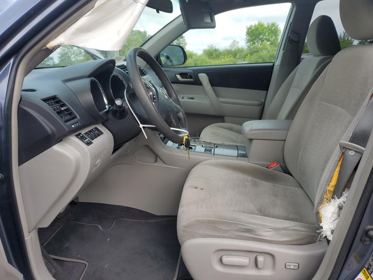 2011 TOYOTA HIGHLANDER