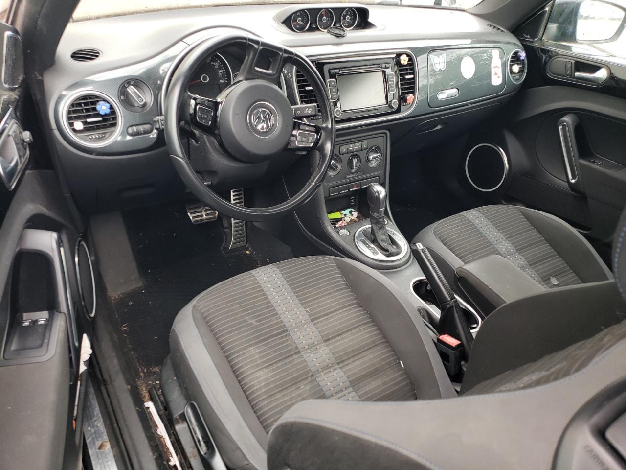 2012 VOLKSWAGEN Beetle