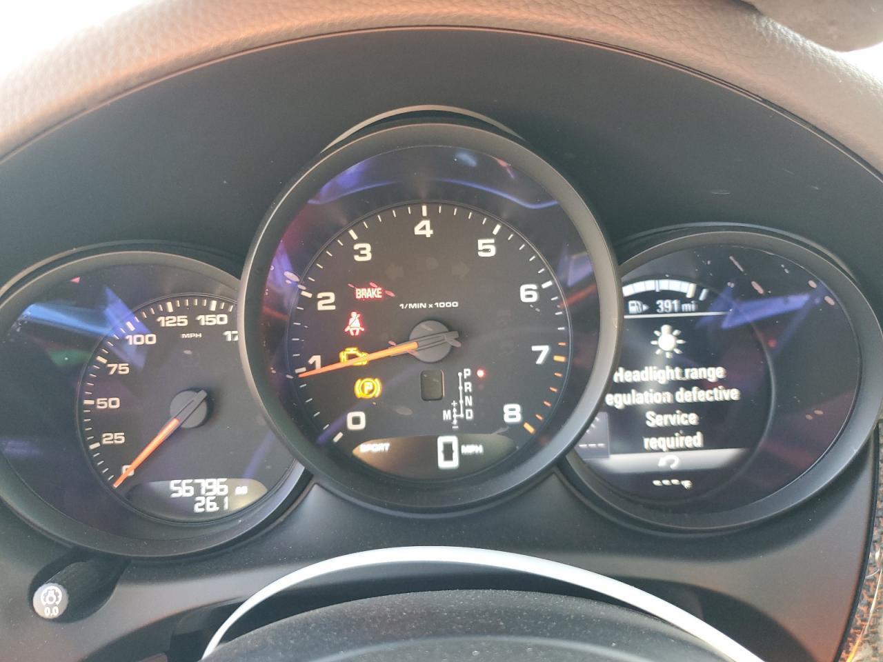 2018 PORSCHE Macan