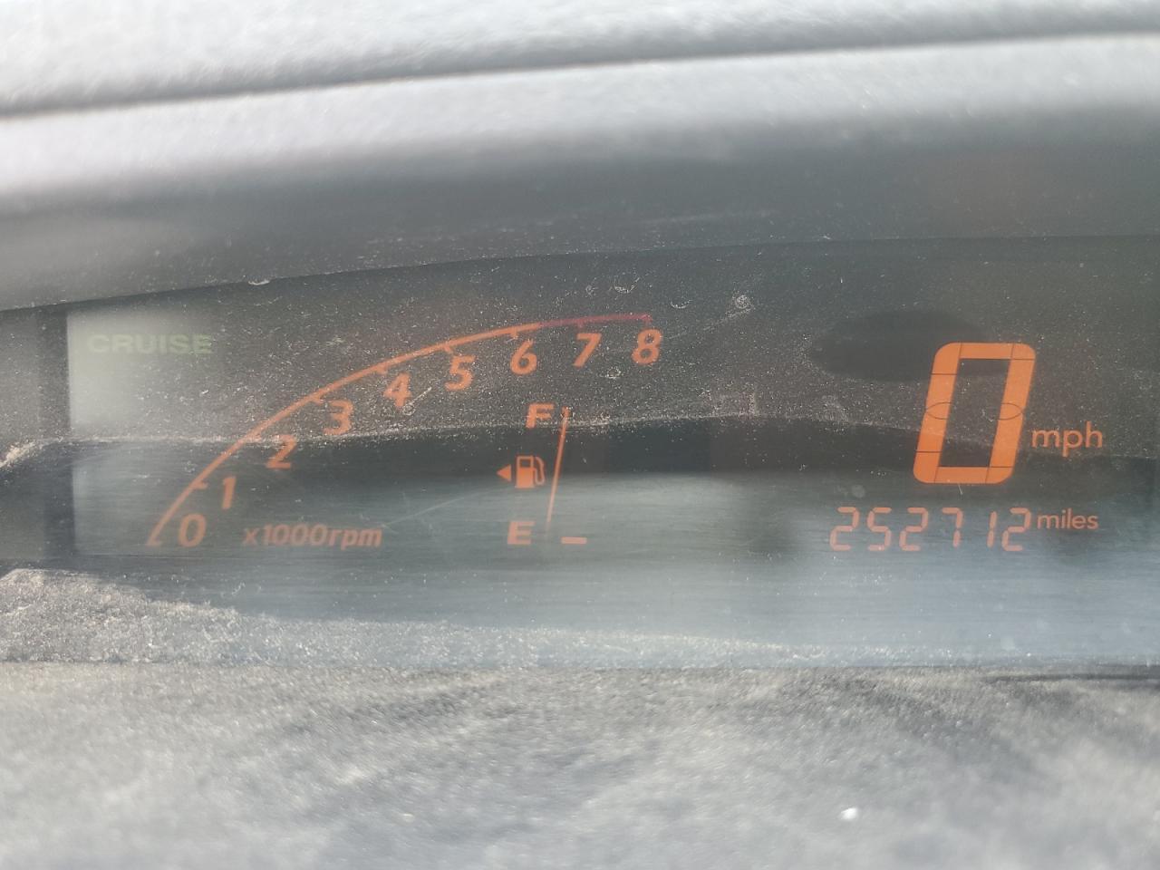 2004 SUZUKI Aerio