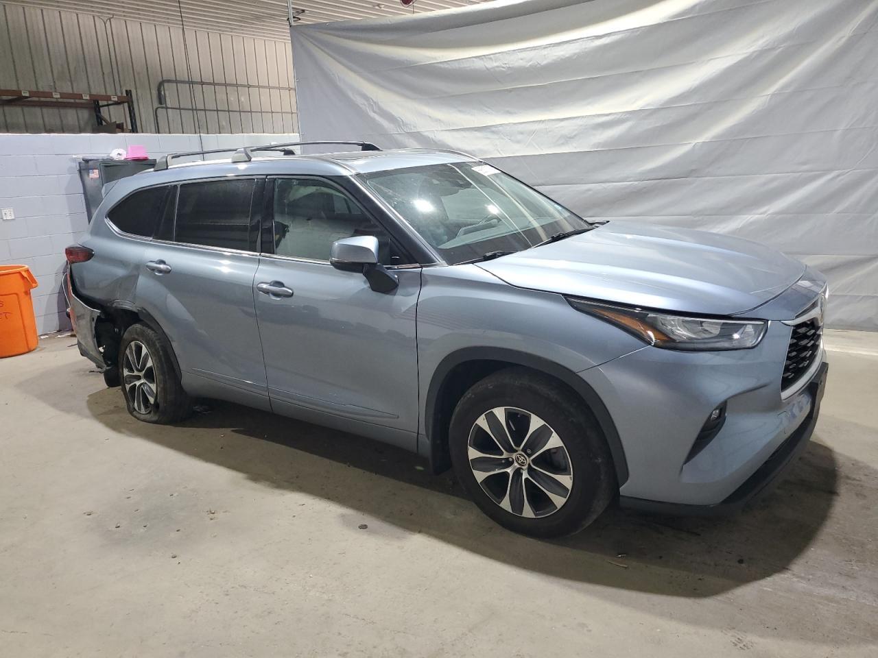 2020 TOYOTA HIGHLANDER