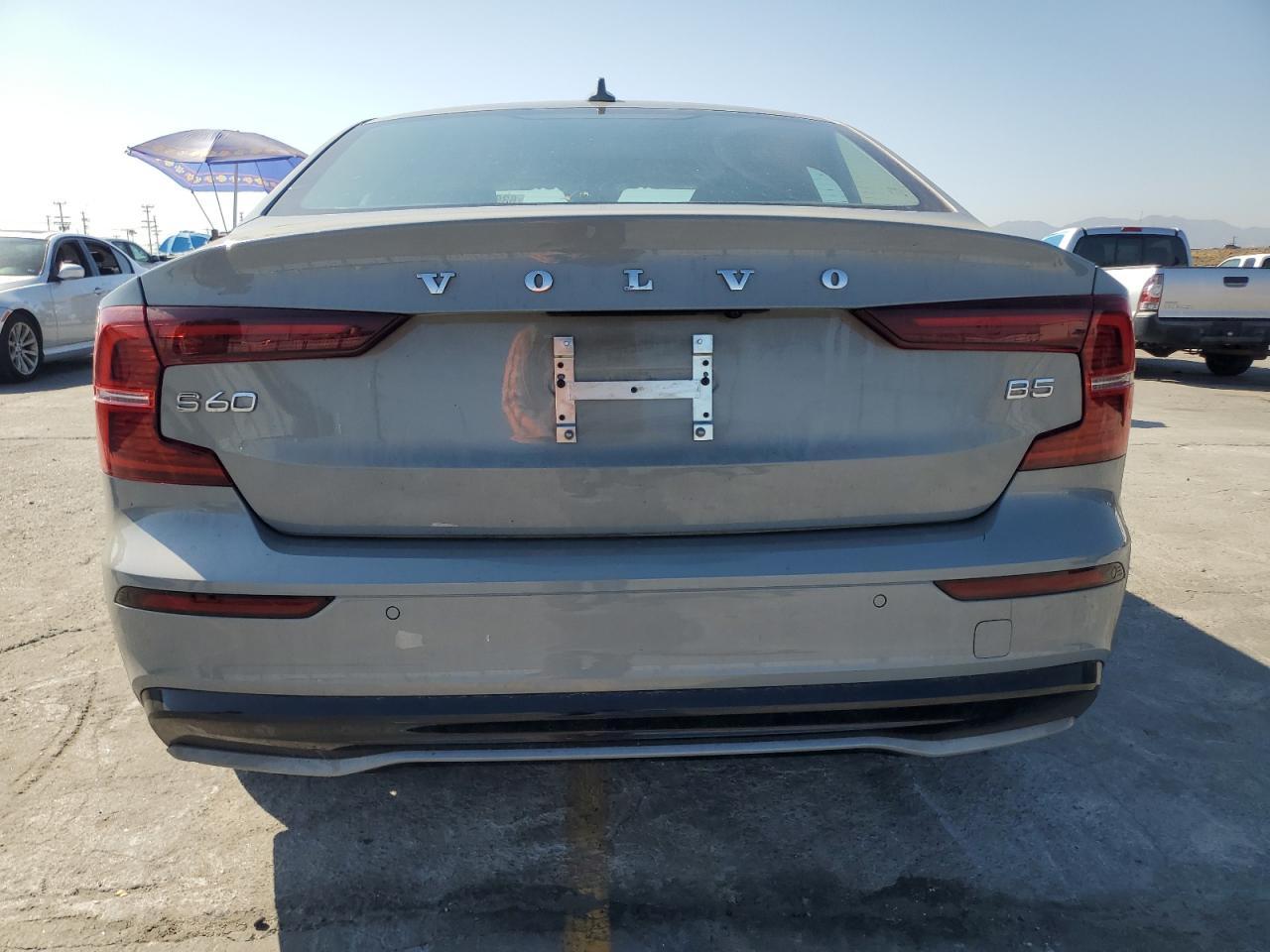 2024 VOLVO S60