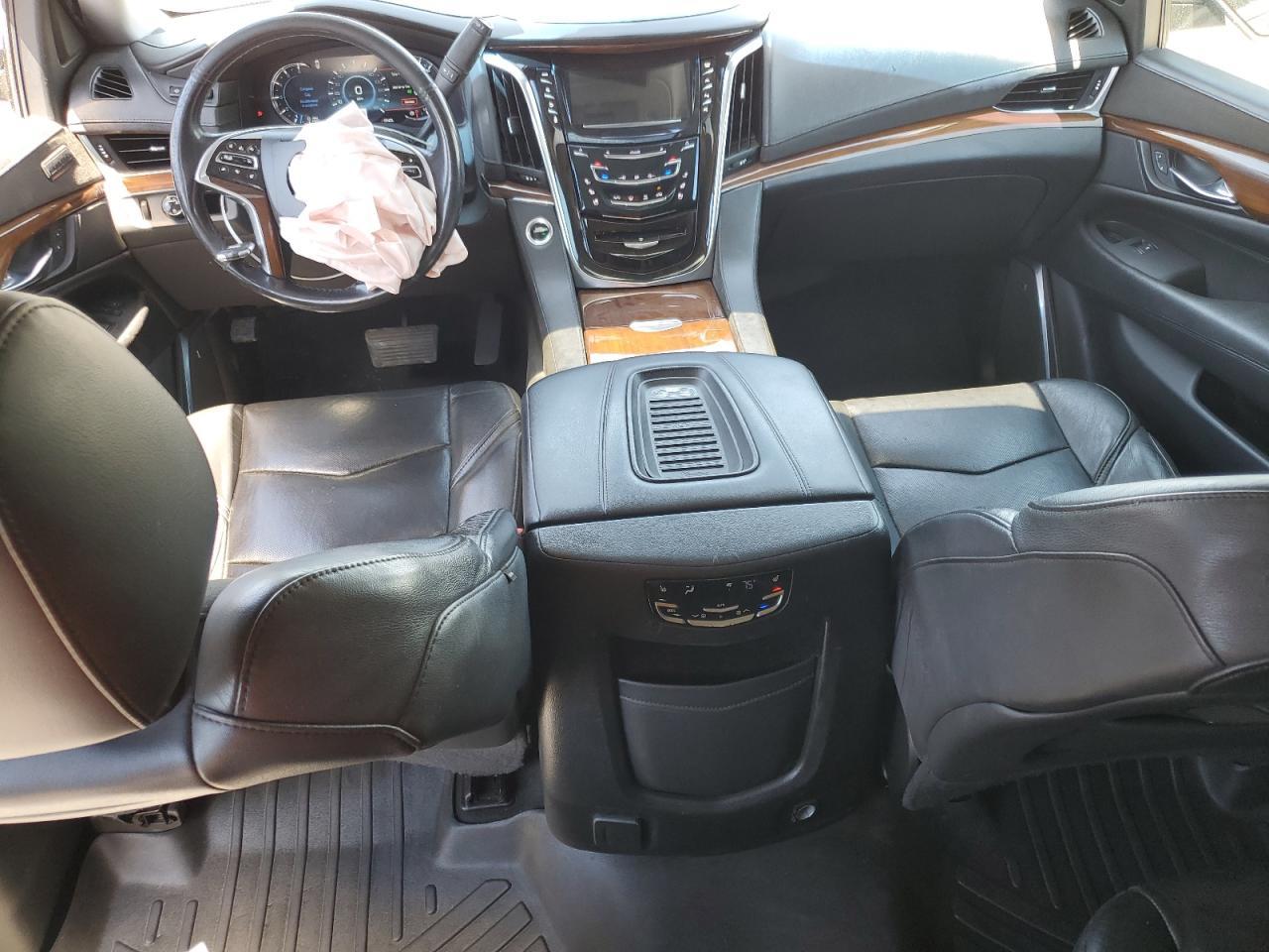 2019 CADILLAC Escalade ESV