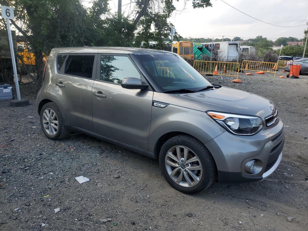 2017 KIA SOUL