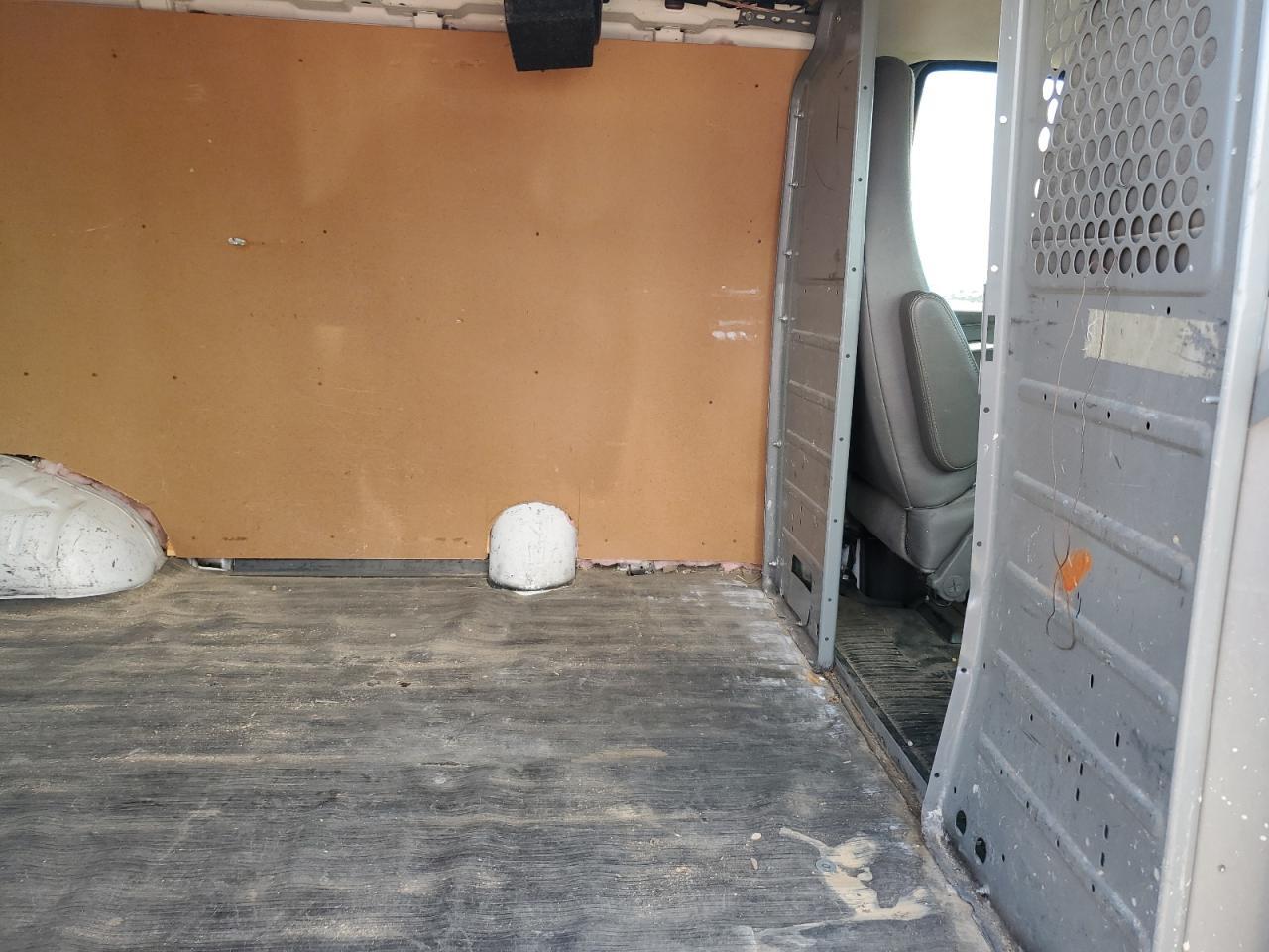 2013 CHEVROLET EXPRESS 2500