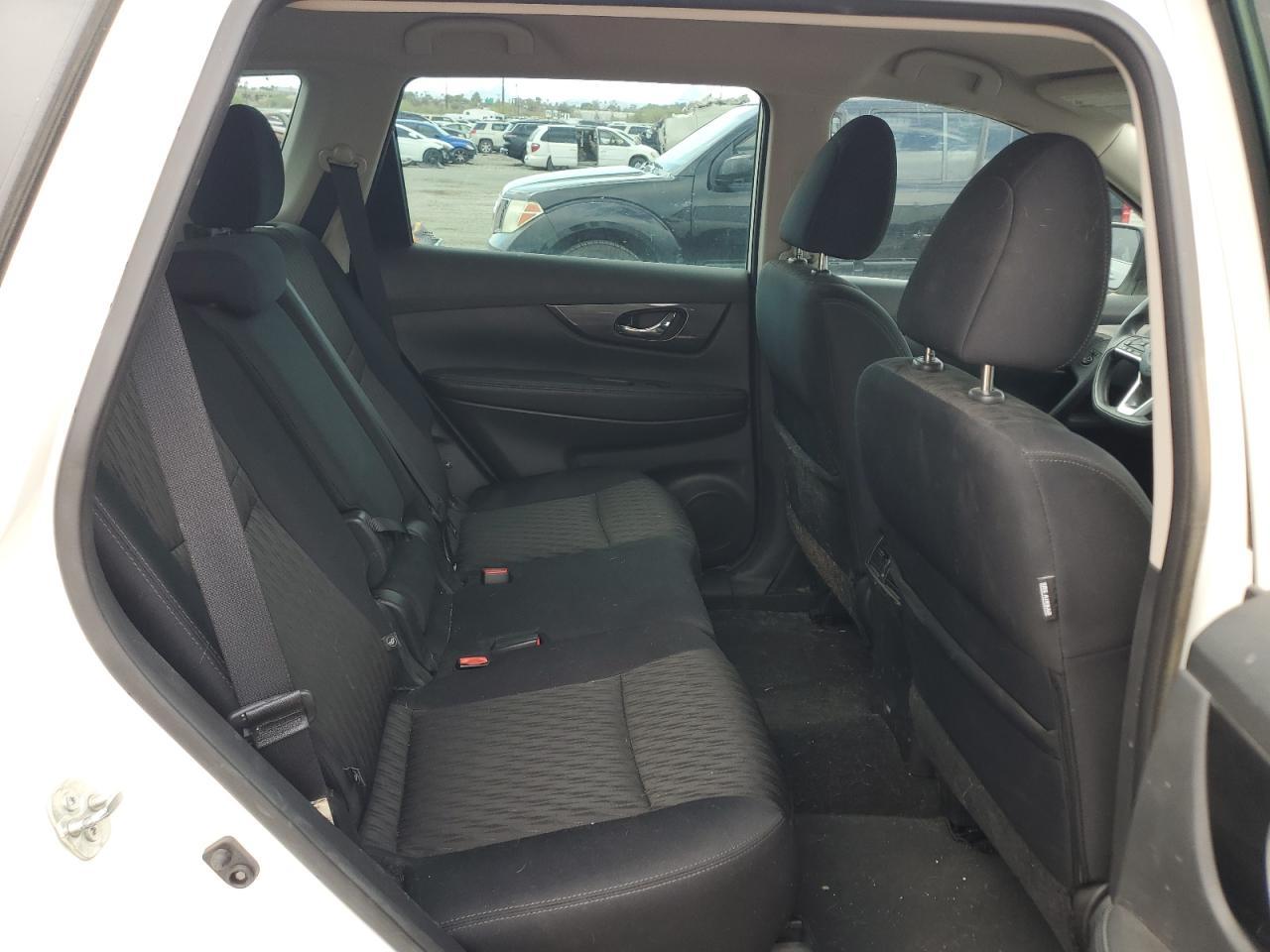 2017 NISSAN ROGUE