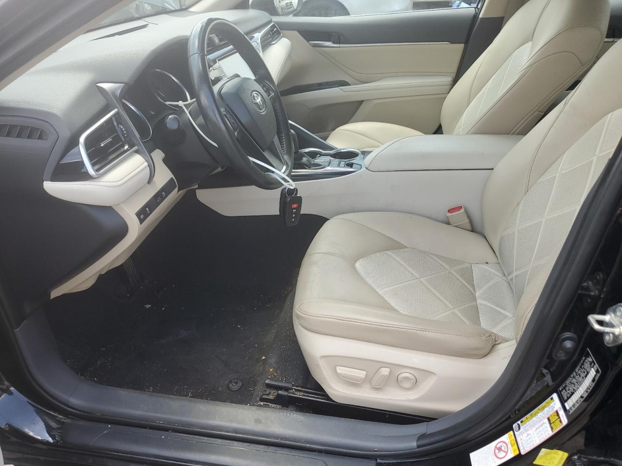 2018 TOYOTA CAMRY