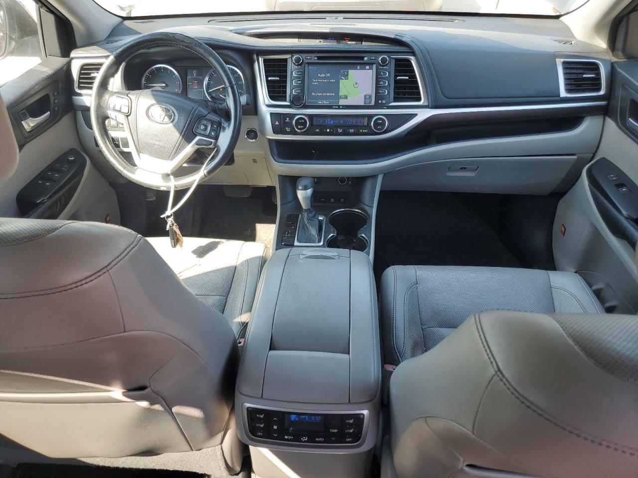 2014 TOYOTA HIGHLANDER