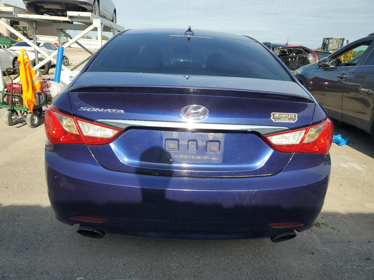 2012 HYUNDAI SONATA