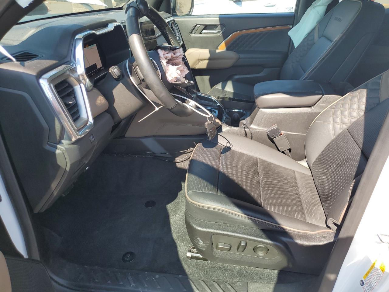 2023 GMC CANYON