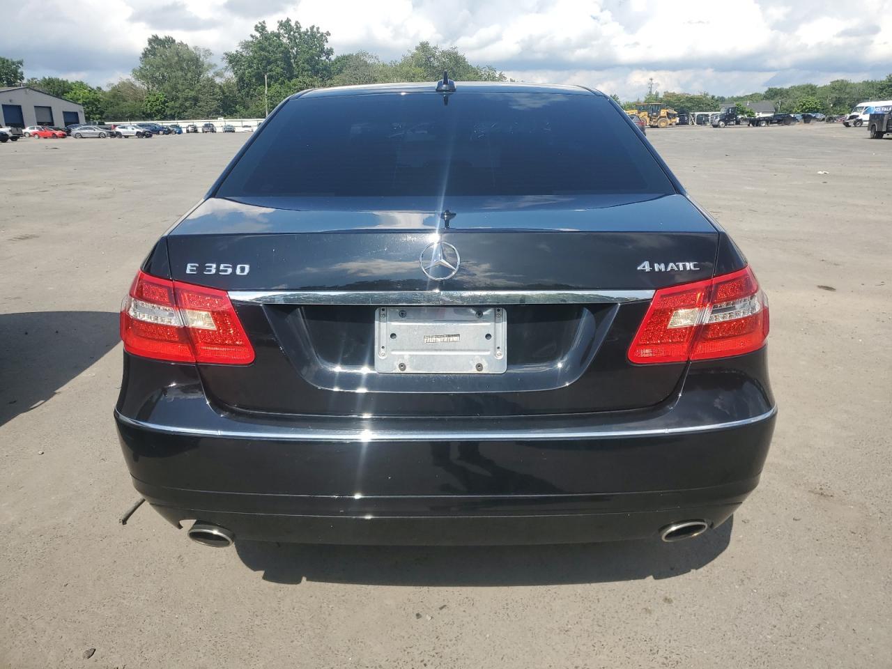 2013 MERCEDES-BENZ E-Class