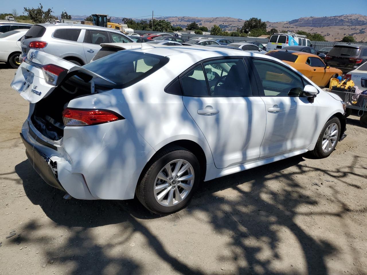 2024 TOYOTA COROLLA