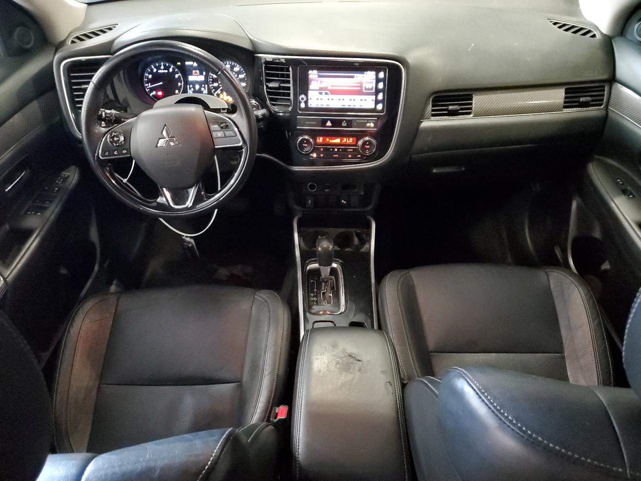 2019 MITSUBISHI outlander