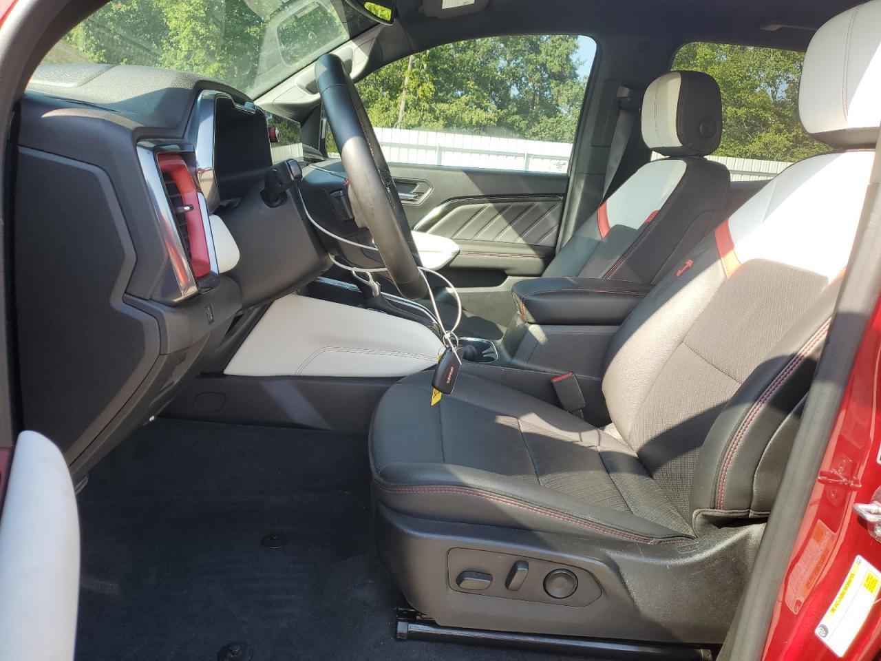 2023 GMC CANYON