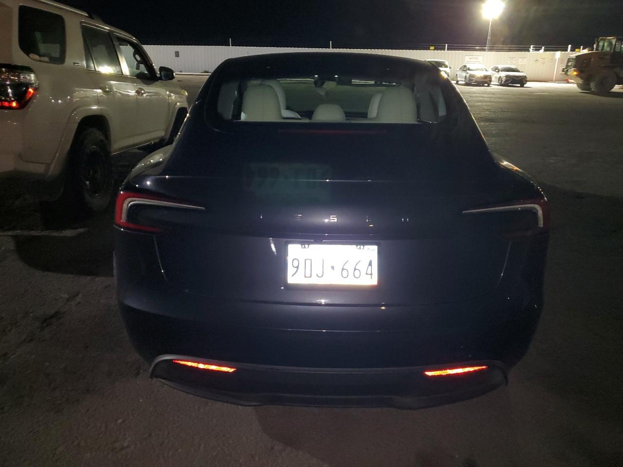 2025 TESLA MODEL 3