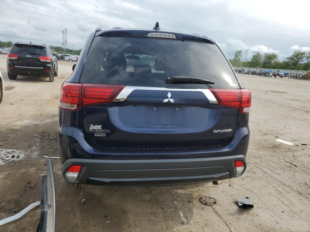 2018 MITSUBISHI outlander