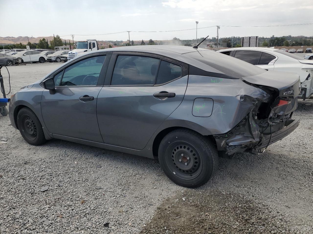 2021 NISSAN VERSA