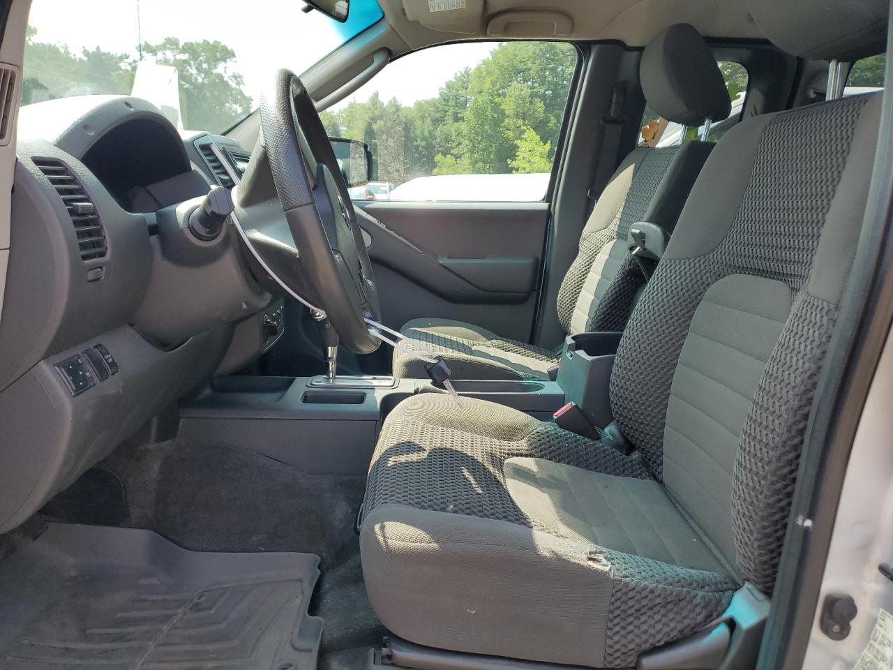 2011 NISSAN Frontier