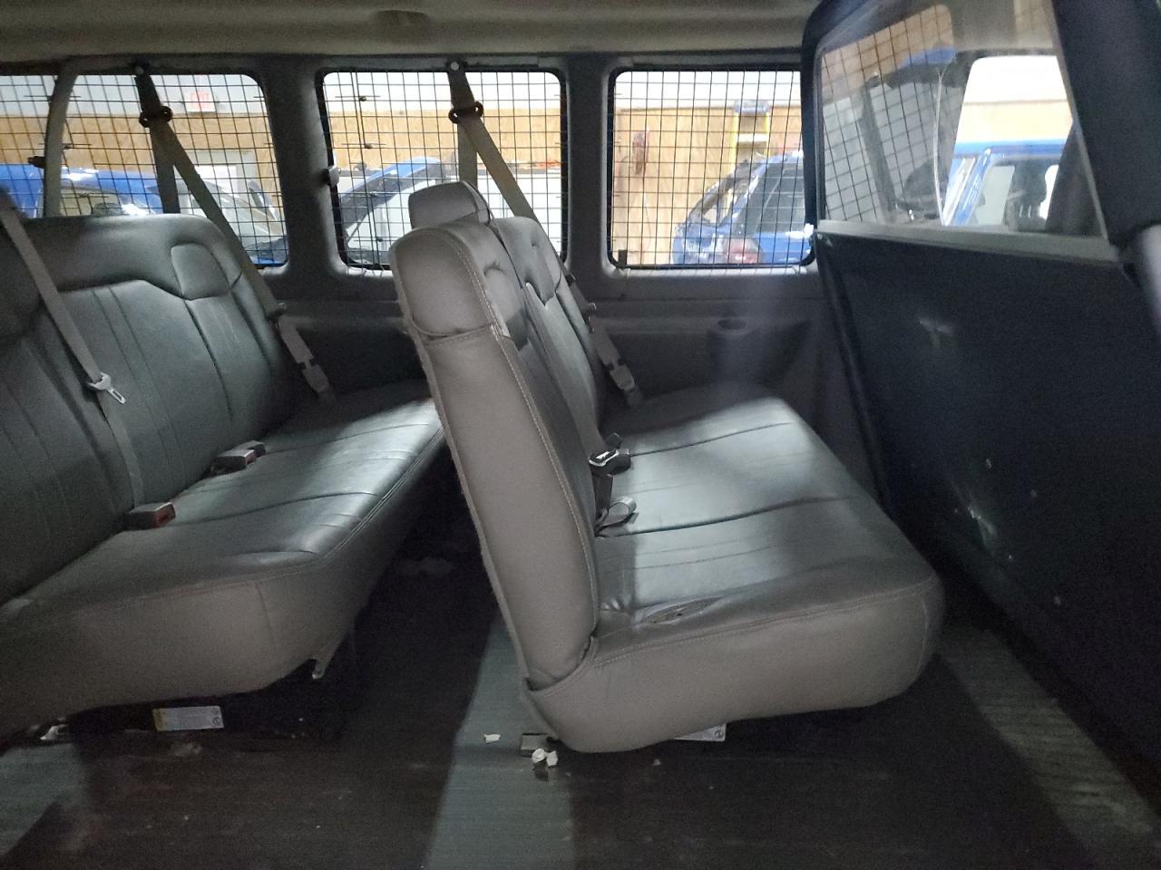 2012 CHEVROLET Express 3500