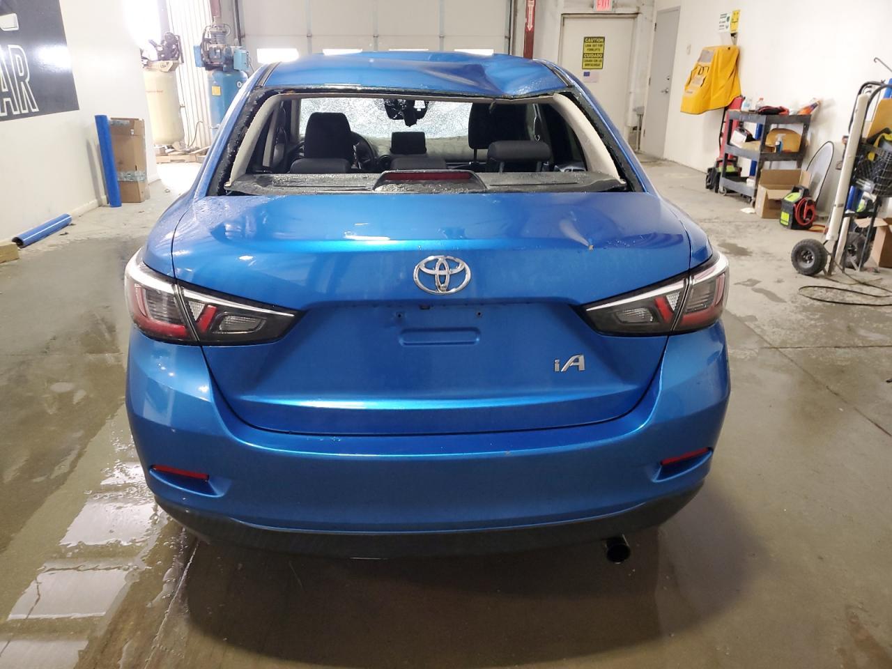 2017 TOYOTA YARIS