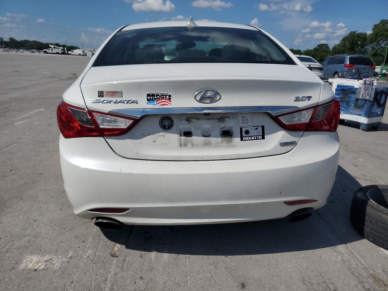 2011 HYUNDAI SONATA