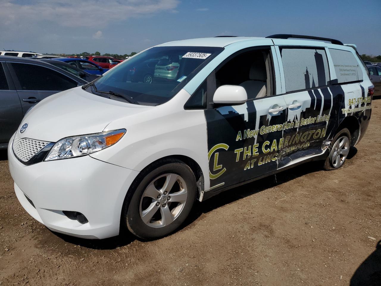 2017 TOYOTA SIENNA