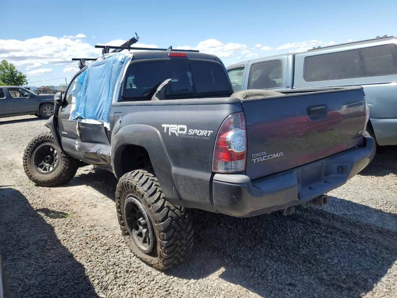 2015 TOYOTA TACOMA