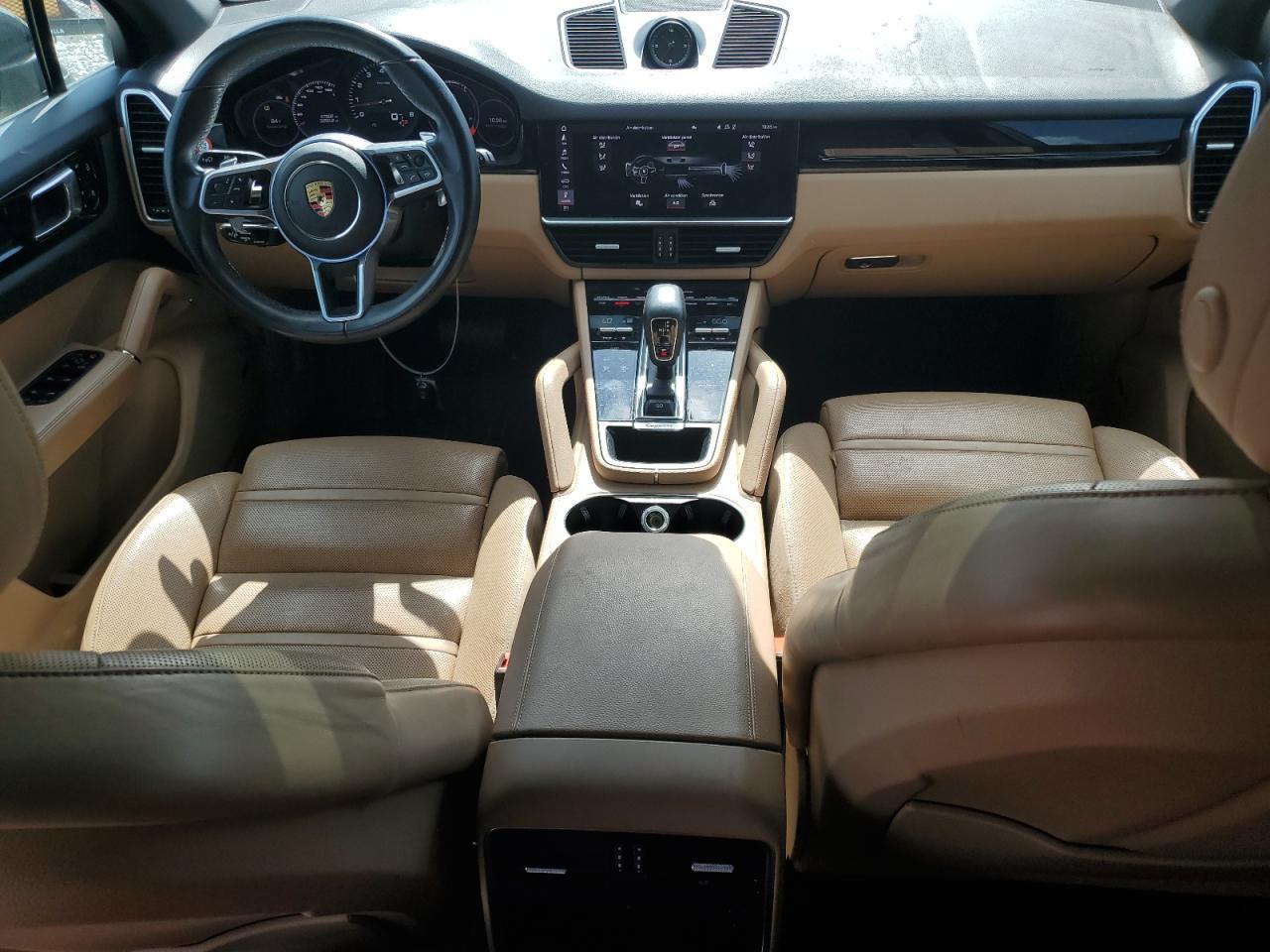 2021 PORSCHE CAYENNE