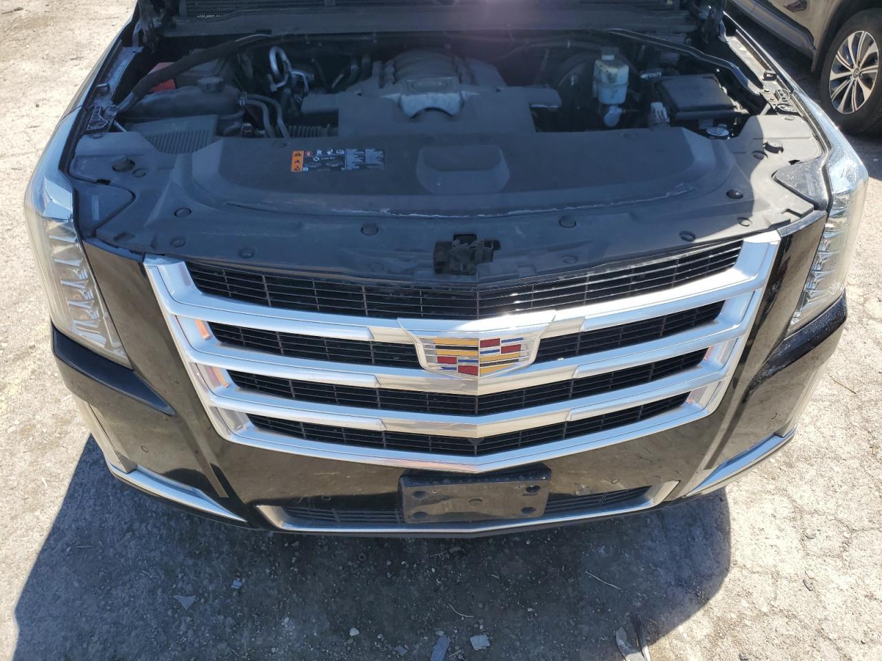 2019 CADILLAC Escalade ESV