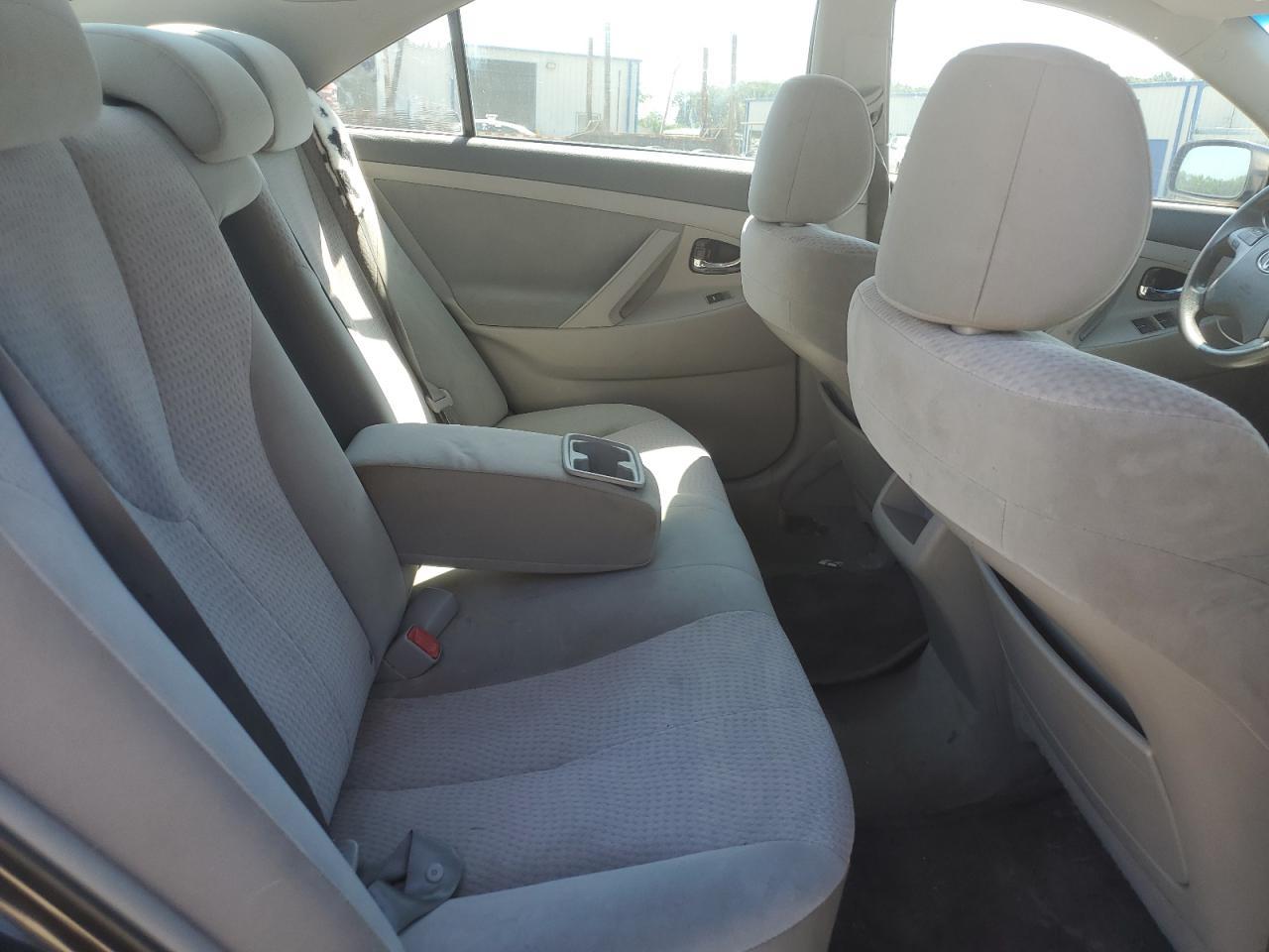 2011 TOYOTA CAMRY