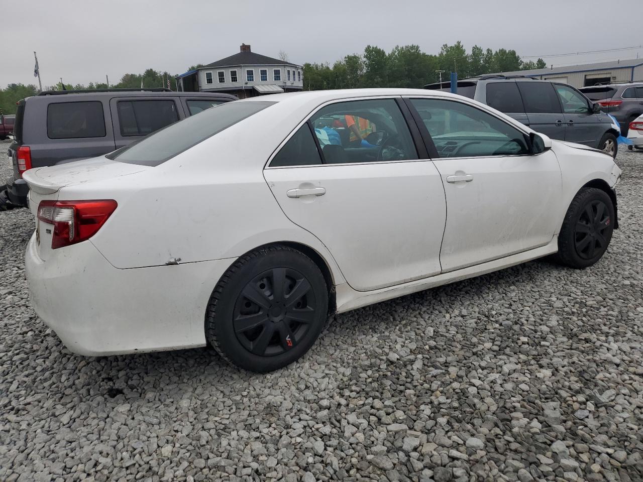 2012 TOYOTA CAMRY