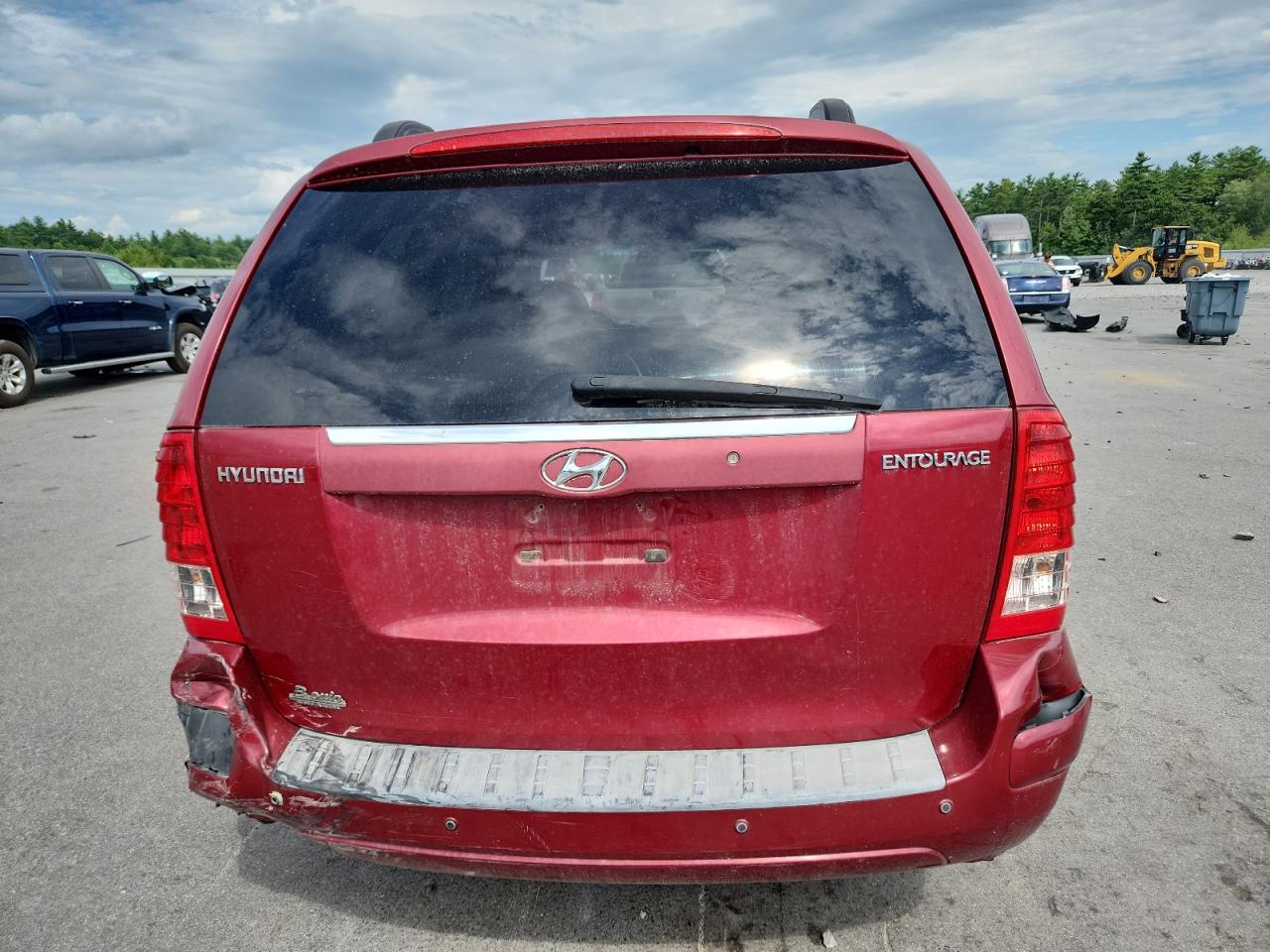 2007 HYUNDAI Entourage