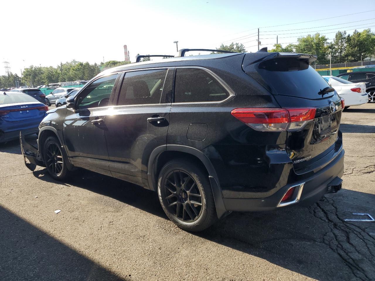 2018 TOYOTA HIGHLANDER