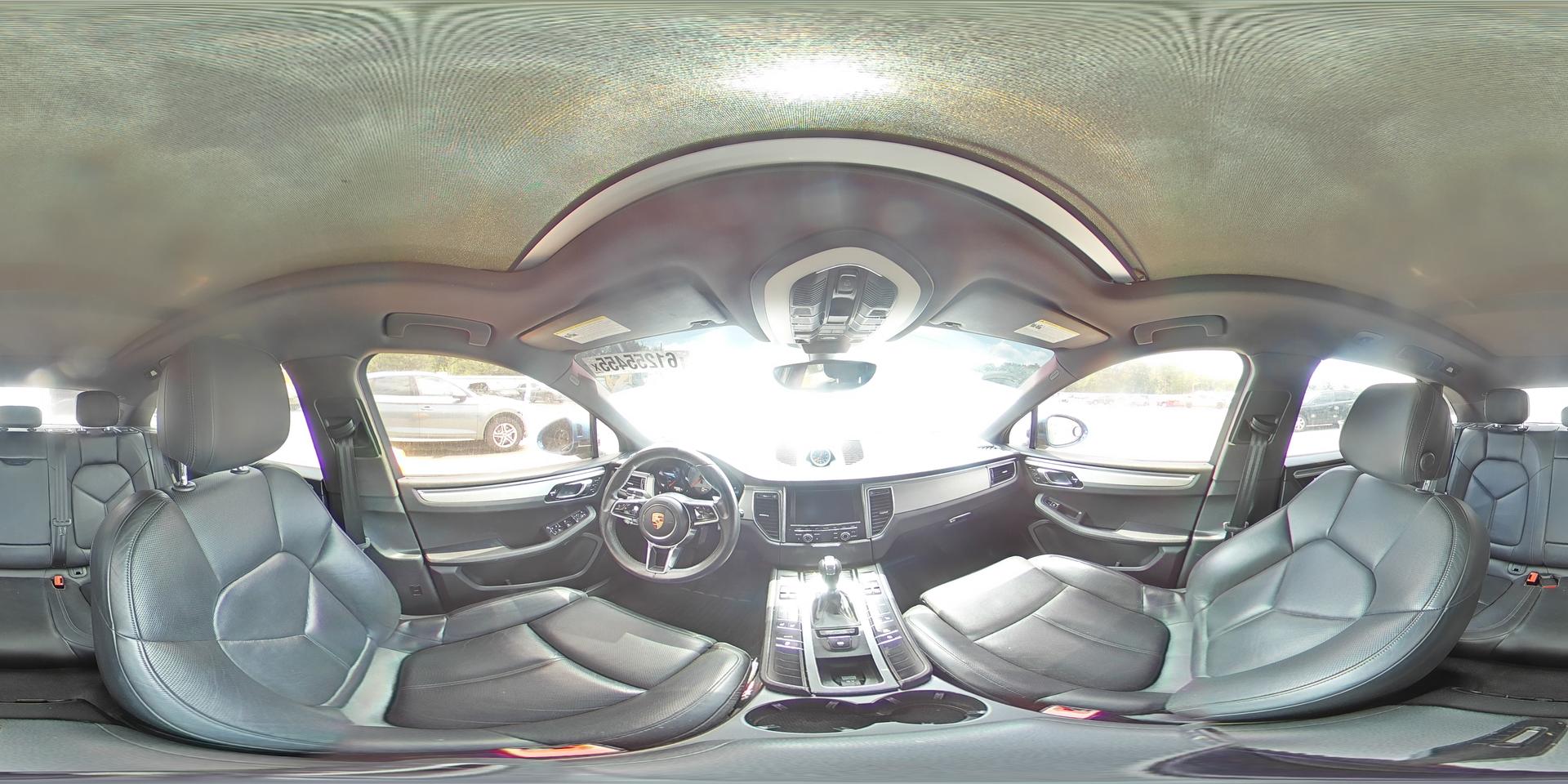 2015 PORSCHE Macan