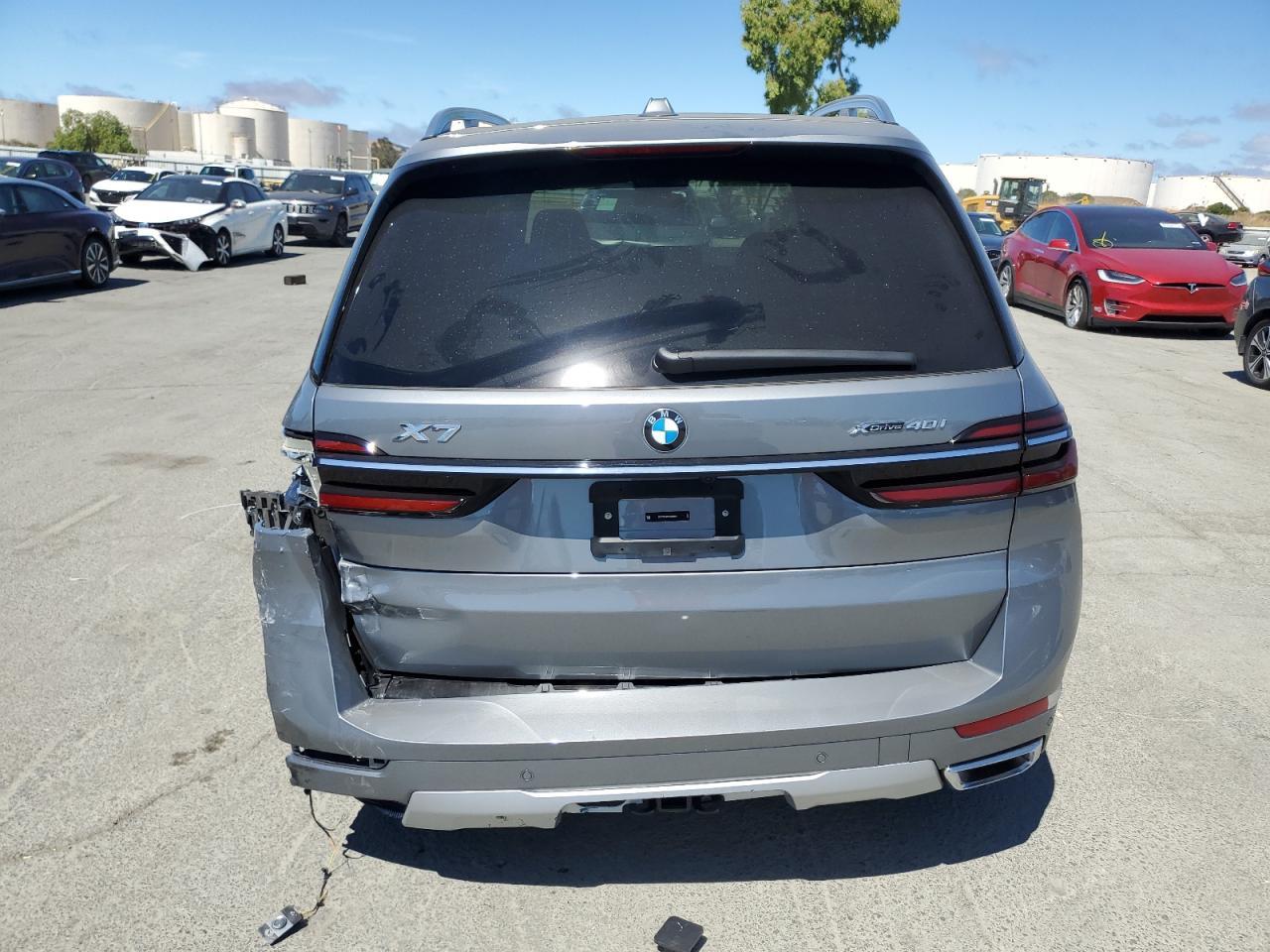 2025 BMW X7