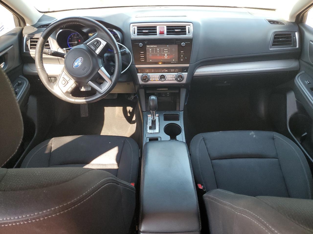 2017 SUBARU Legacy
