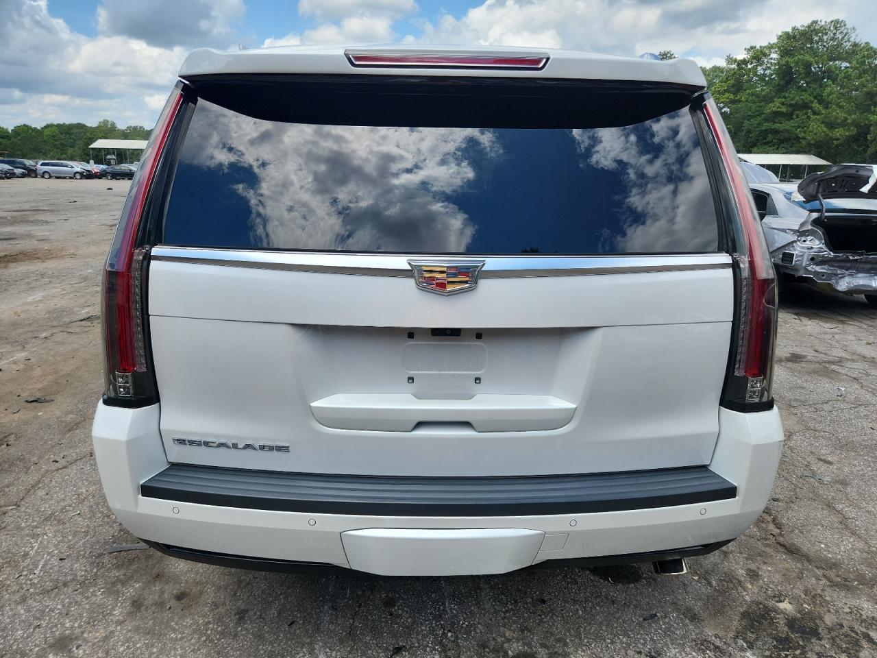 2017 CADILLAC ESCALADE