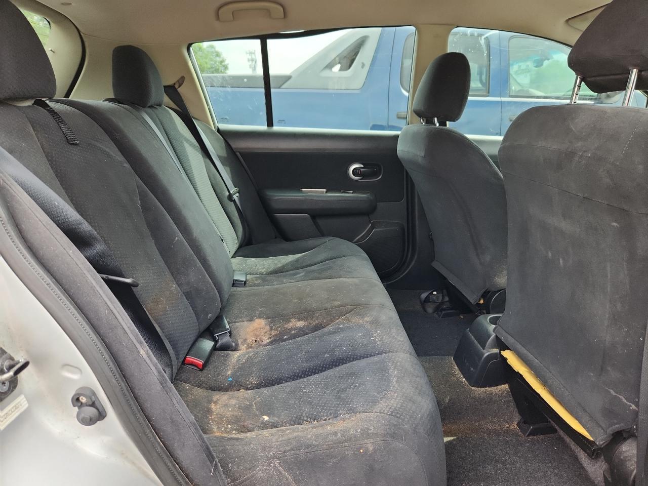 2012 NISSAN VERSA