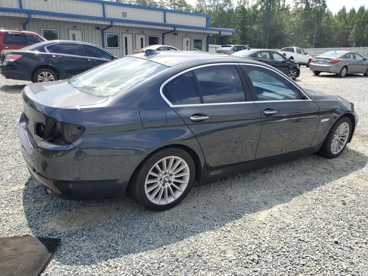 2011 BMW 5 series