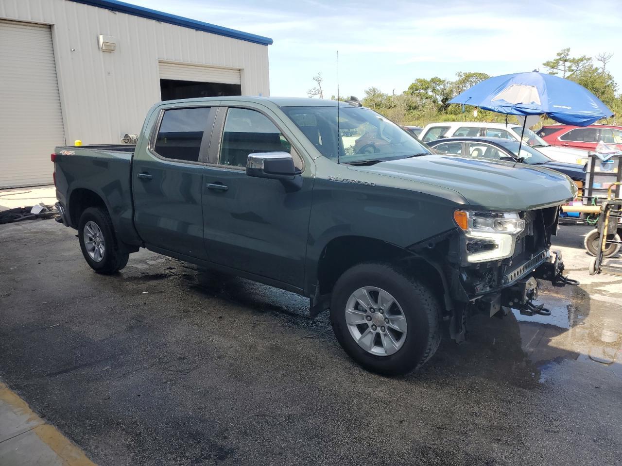2025 CHEVROLET Silverado