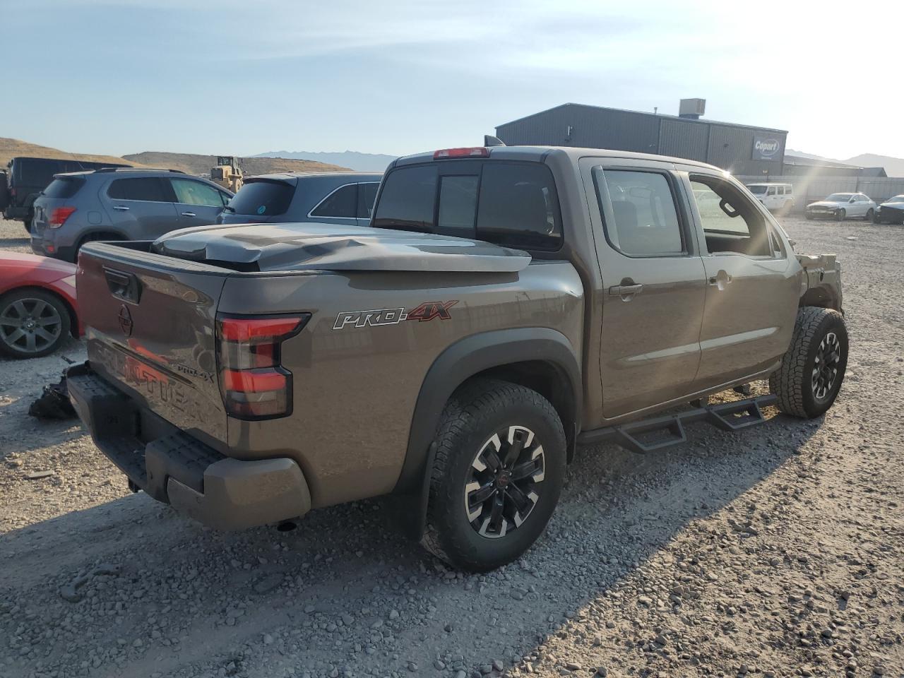 2022 NISSAN Frontier