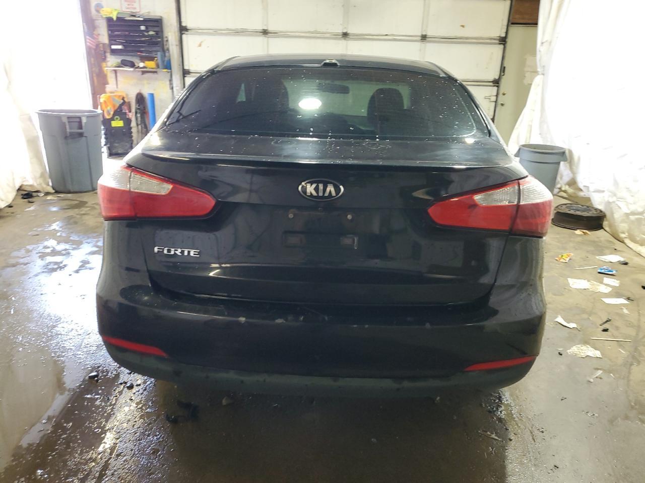 2016 KIA FORTE