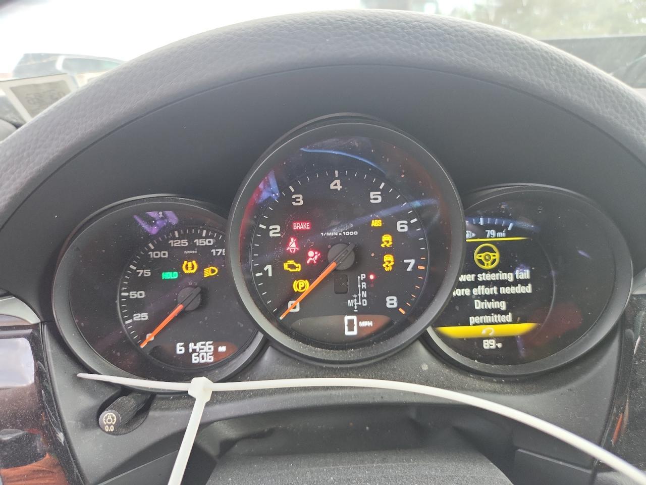2018 PORSCHE Macan
