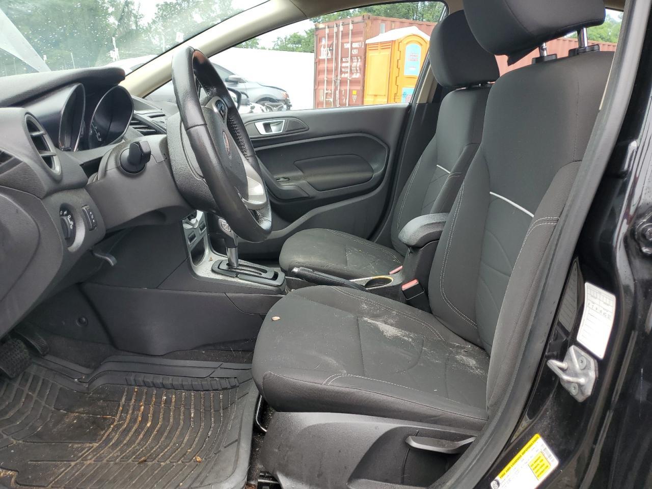 2014 FORD Fiesta