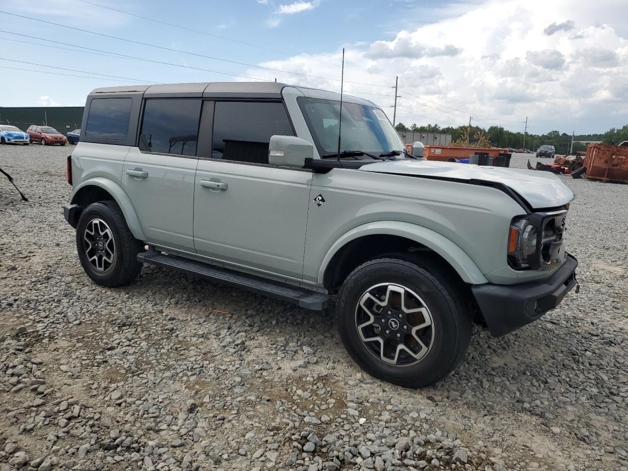 2023 FORD Bronco